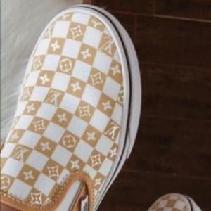 Meet your Posher, Sandy